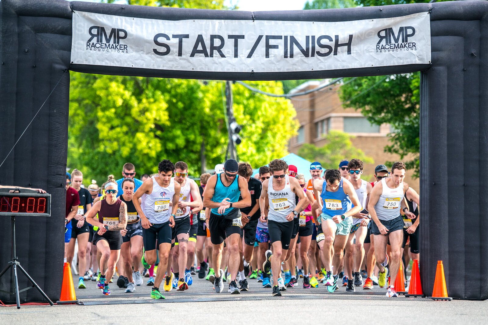Runners take off from the start line at Wabash Run the River.