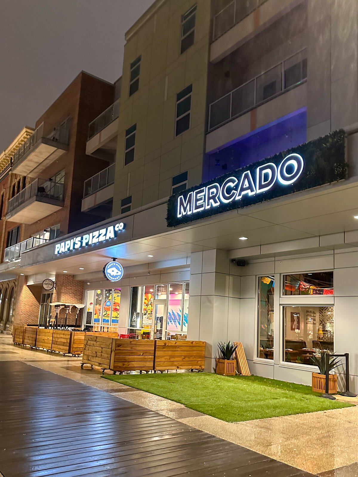 Papi's Pizza Company and Mercado on The Landing are both owned by Te Gustó Hospitality.