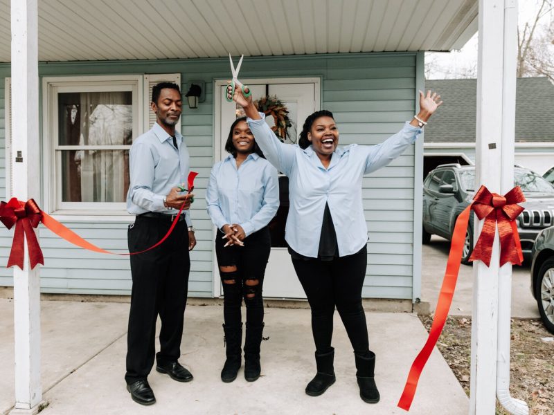 Regenia, Edward and daughter Lauryn Jones during the open house and ribbon cutting of Hands on Haven Inc.