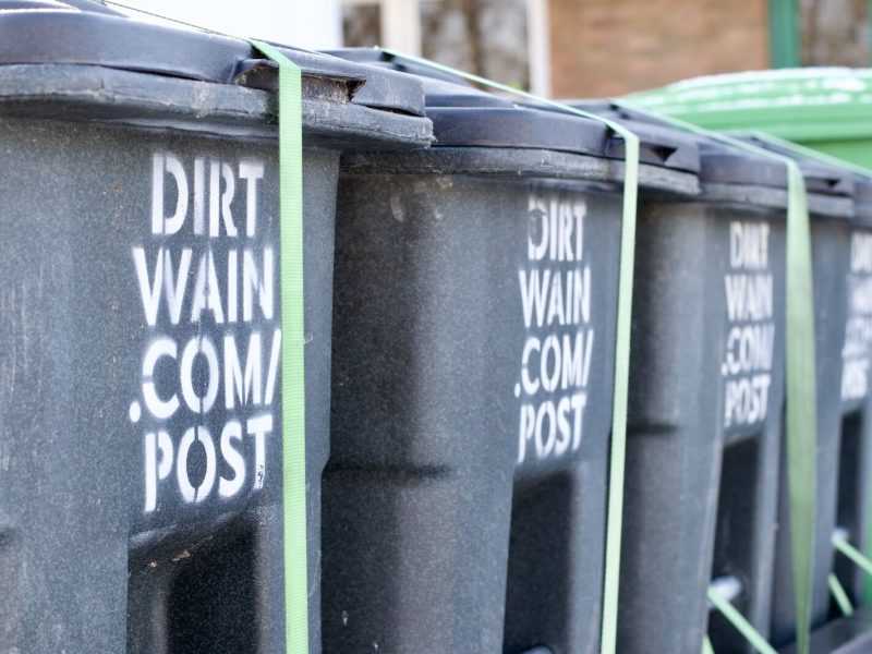 Dirt Wain compost bins come in a variety of sizes.