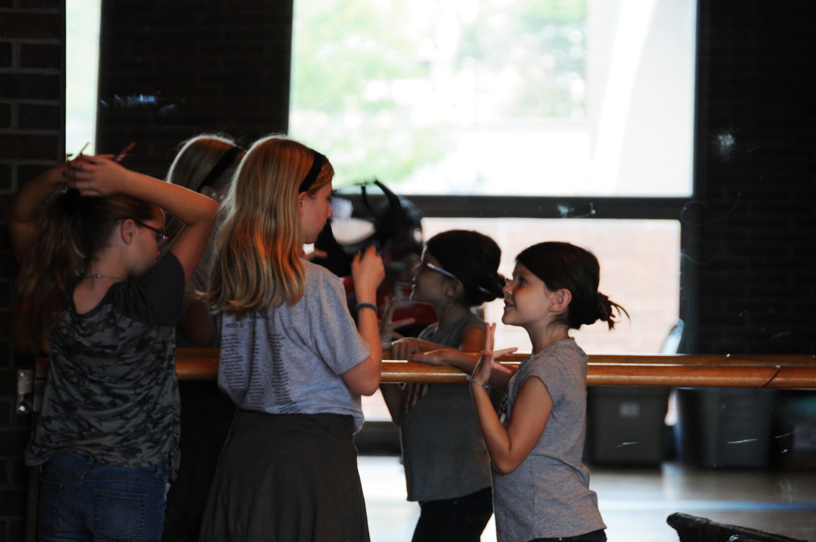 Fort Wayne Youtheatre educates, engages, and entertains students ages 4-18 through quality theatrical experiences.