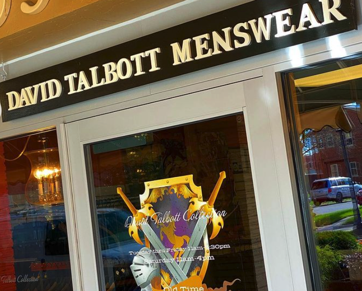 David Talbott Collection is located at 532 West Berry St.