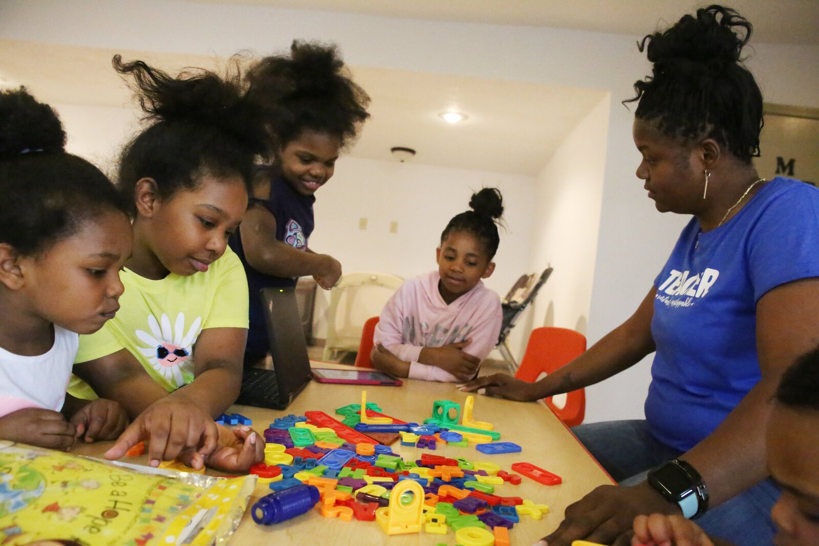 Cassie's Little Angels is working to become a Level Four (4) of Paths to QUALITY™ kindergarten readiness center.