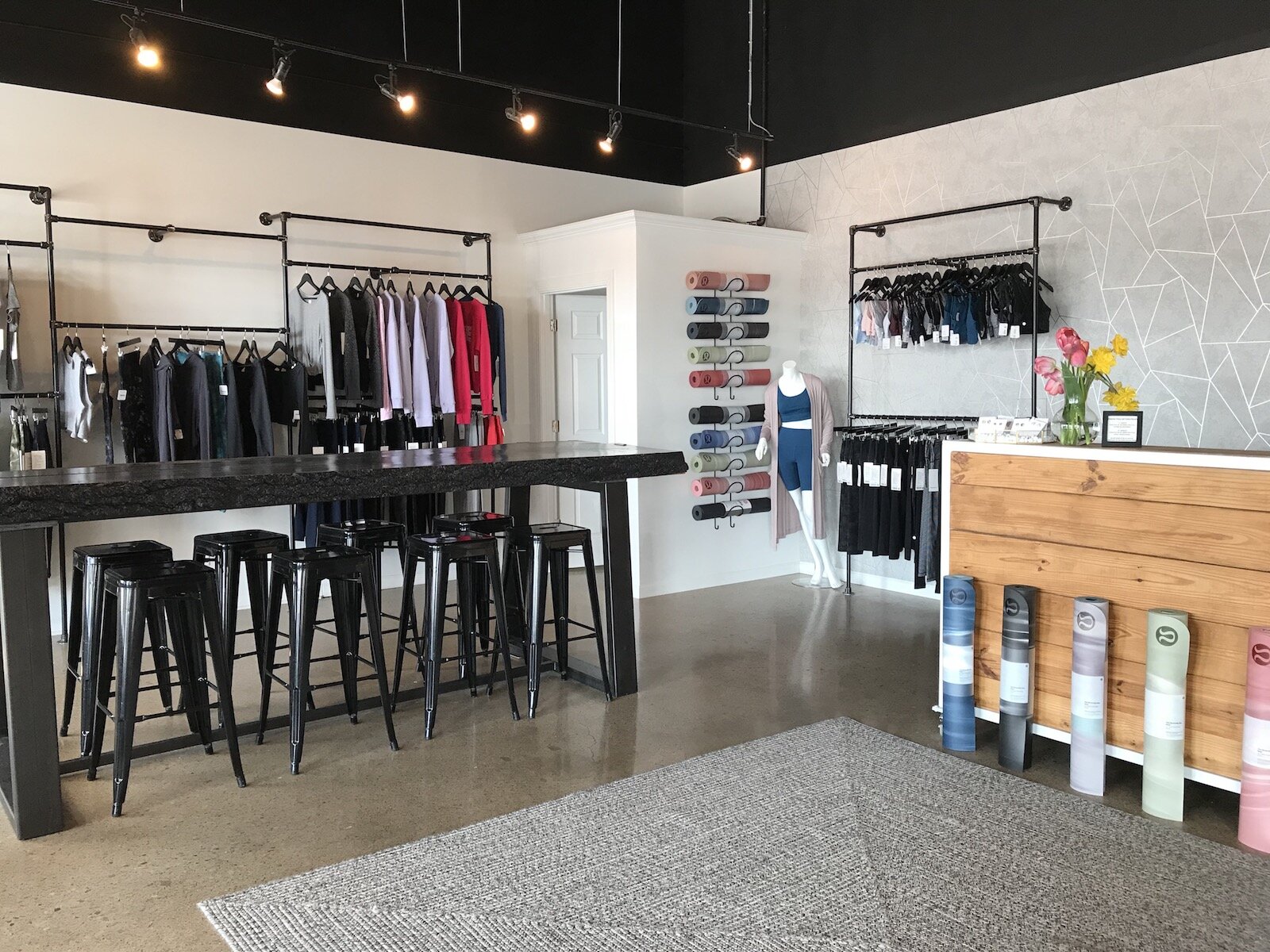 The lobby of Fusion Yoga at 6382 W. Jefferson Blvd.