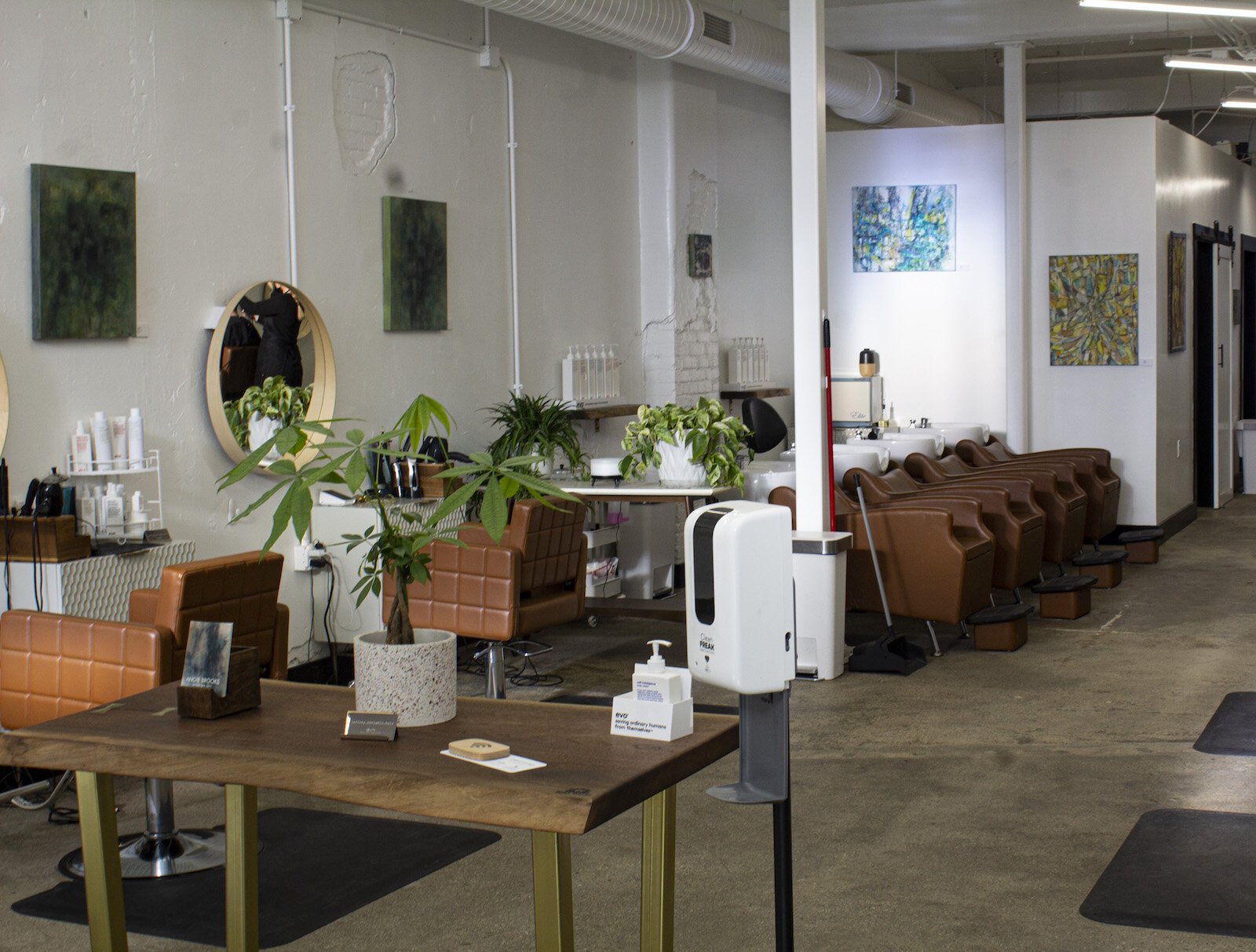 jeffrey.benjamin.hair is a hair salon and a local art gallery in one.