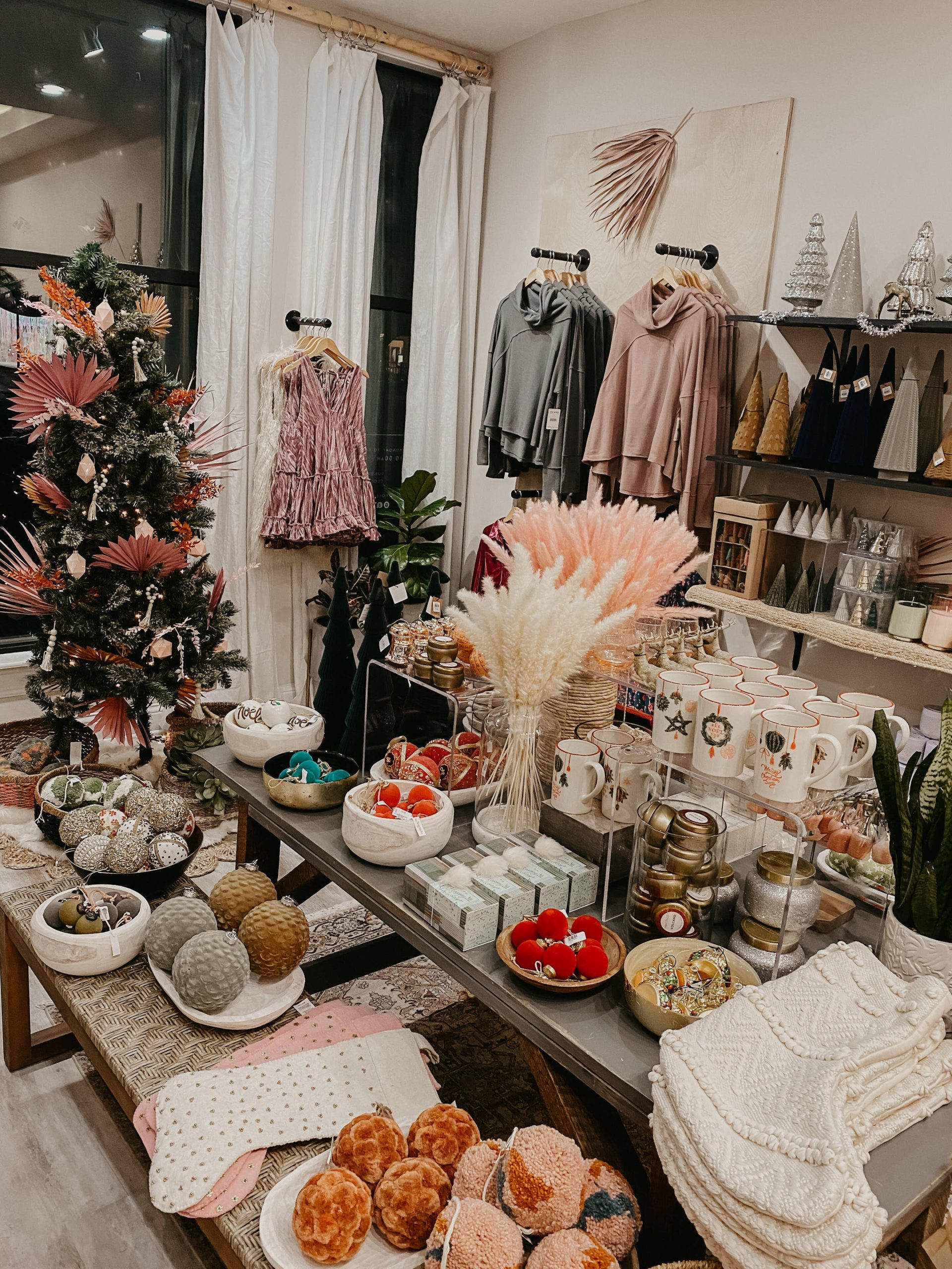 Elysian Co. specializes in women's clothing, home goods, and gifts.