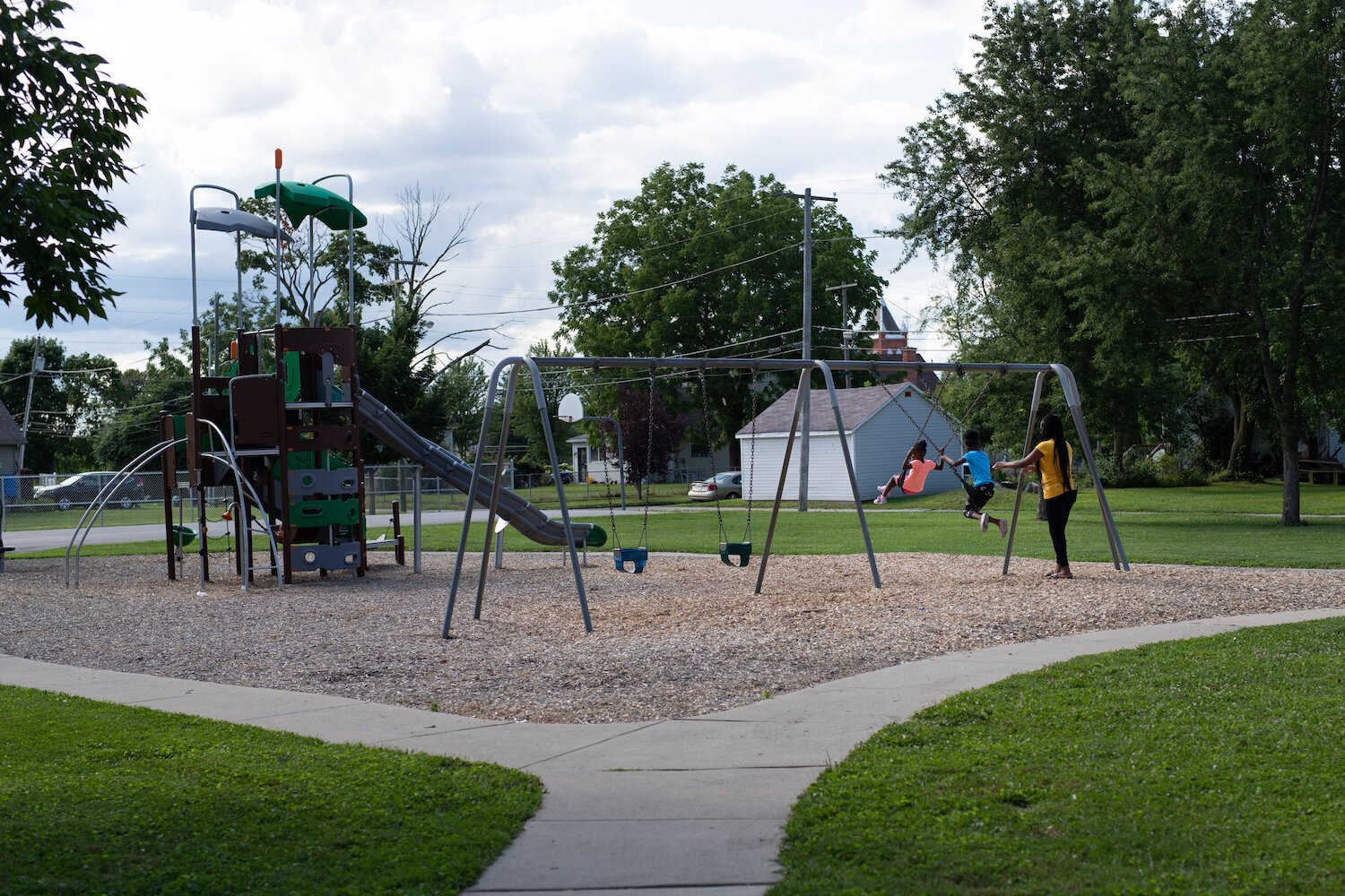 A family enjoys Bowser Park.