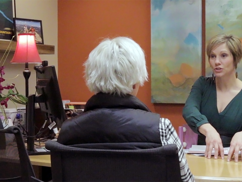 Leslee Hill coaches entrepreneurial women and minorities as director of the NIIC's Women’s Entrepreneurial Opportunity Center (WEOC).