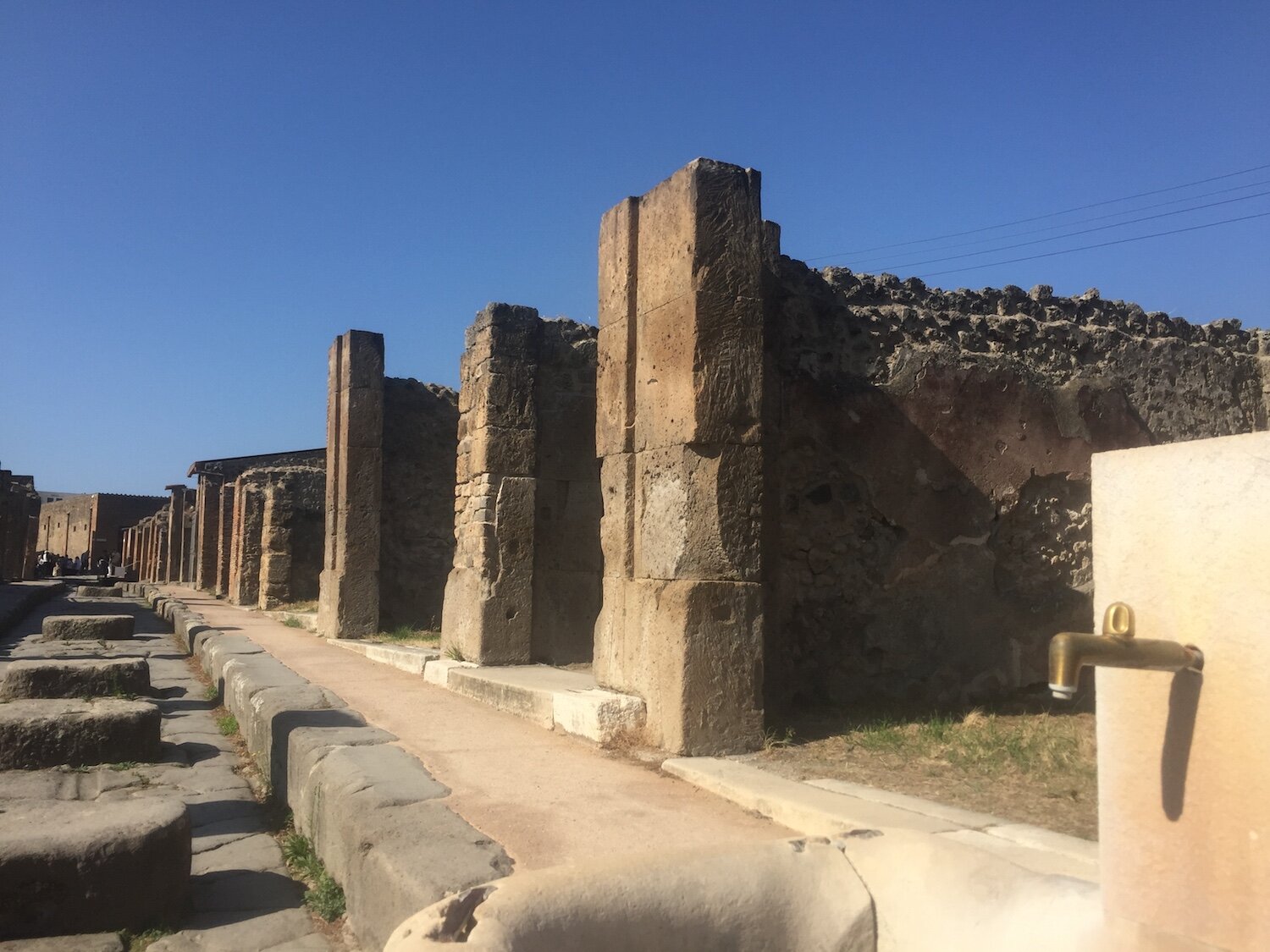 Middle class homes and shops in Pompeii lined the pedestrian-friendly streets.