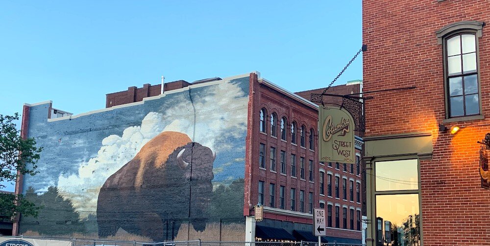 Where do Fort Wayne singles go to meet people?