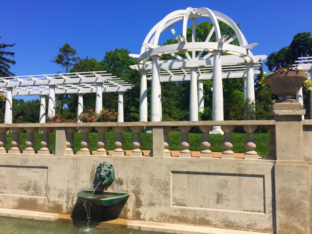 Fountains add tranquility to Lakeside Park.