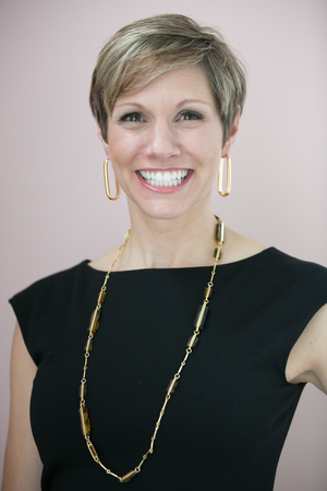 Leslie Hill of the NIIC Women’s Entrepreneurial Opportunity Center 