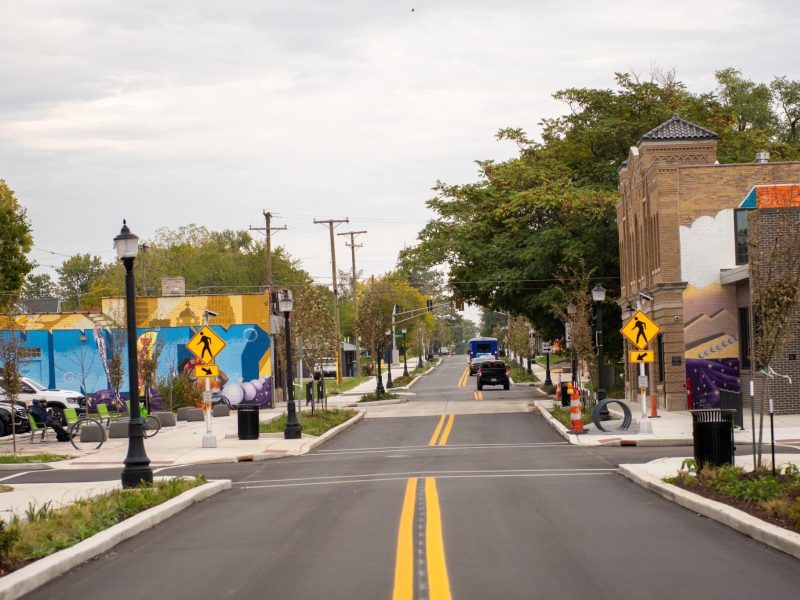 Pontiac Streets, after elements of Complete Streets were implemented