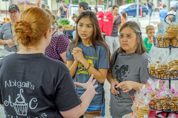 Farmers markets give consumers the chance to meet local farmers, bakers, and makers.