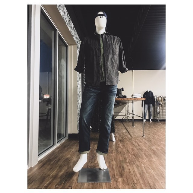 Style For Less markets to men, as well as women.