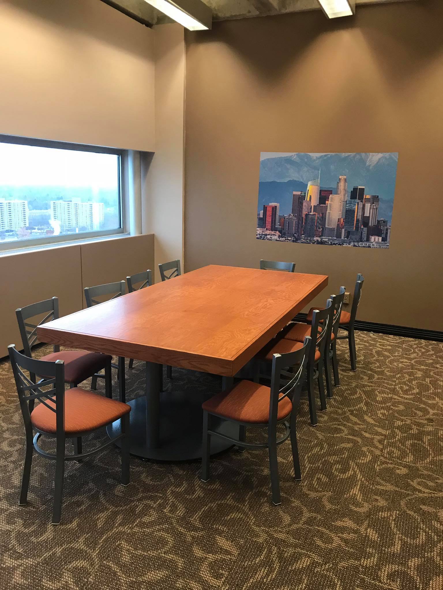 NOLA on 13 caters to the 12,000 people who work in the Indiana Michigan Power Center building.